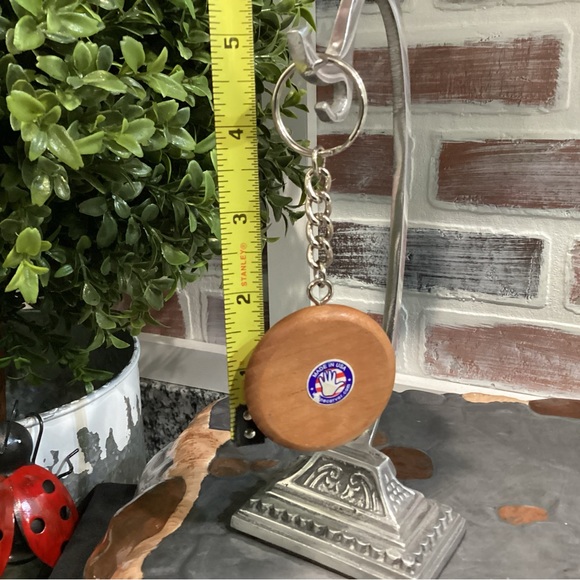 Vintage - Solid Wood & Metal - Lazer Carved - Concord New Hampshire Key Chain - Picture 7 of 8